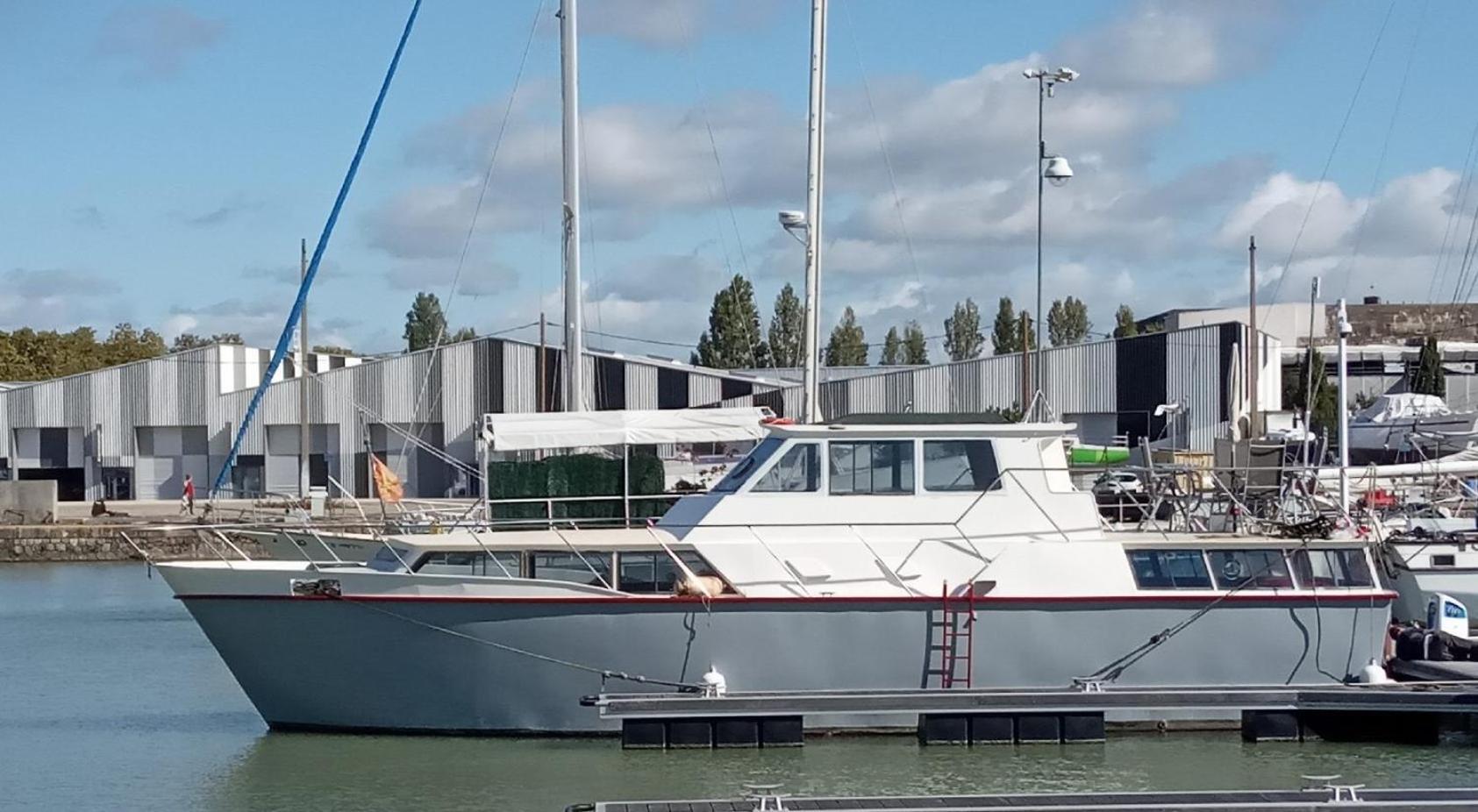 Le Bateau Ivre Bordéus Quarto foto